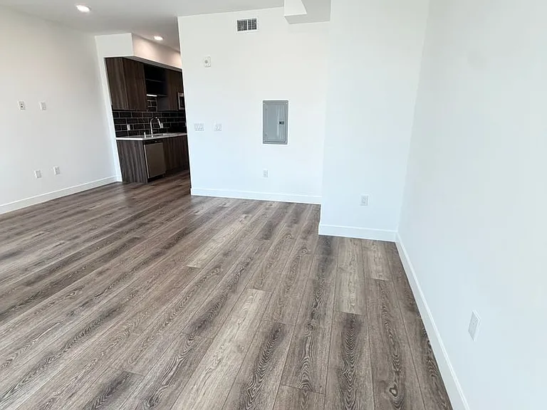 Montecito Lofts — Photo 48