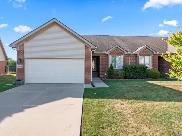 3834 Heavenly Ln, Warren, MI 48092