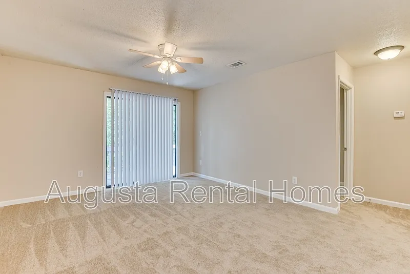2 bed, 2.0 bath, 750 sqft, $950 — Photo 4