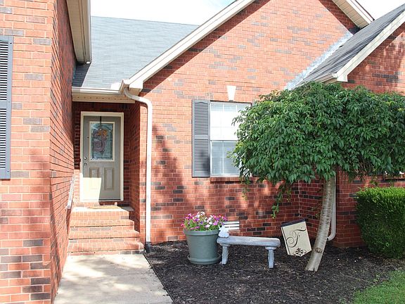 2nd image of 3422 Esquire Dr