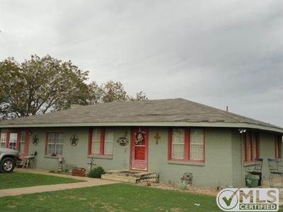 395 Sam Hawkins Rd, Loving, TX, 76460