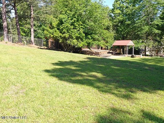 3rd image of 1809 Wansley Rd