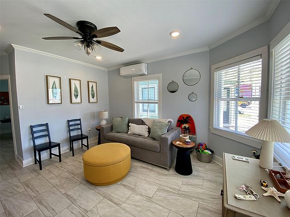 3rd image of 1604 Avenue L