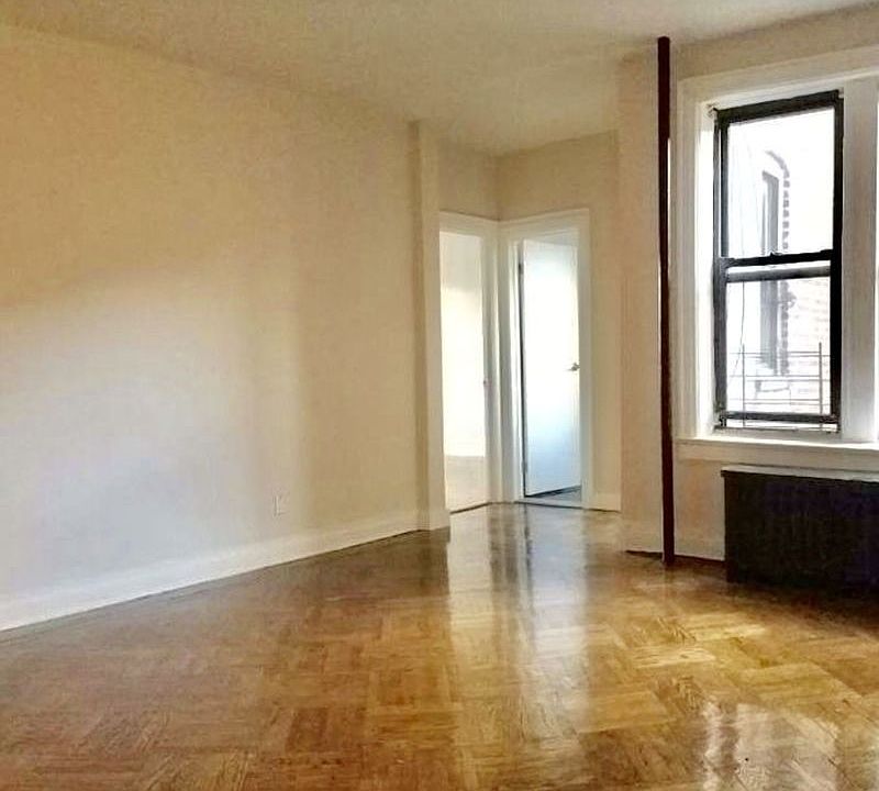 2nd image of 2037 Homecrest Ave APT 1