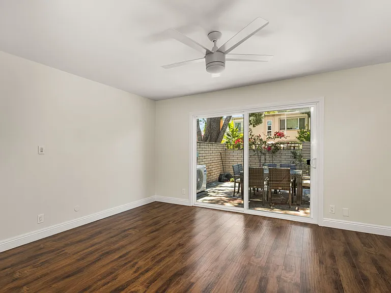 24 Redwood Tree Ln — Photo 26