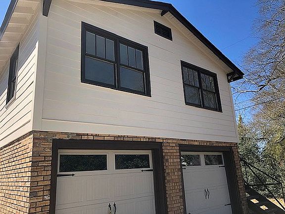 2 car Garage with Cottage