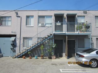 2215 W Olive Ave APT 101, Burbank, CA 91506