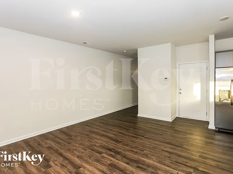 10717 Rivergate Dr NW — Photo 4
