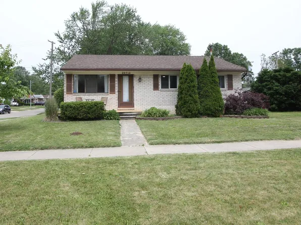 29716 Joy Rd, Livonia, MI 48150