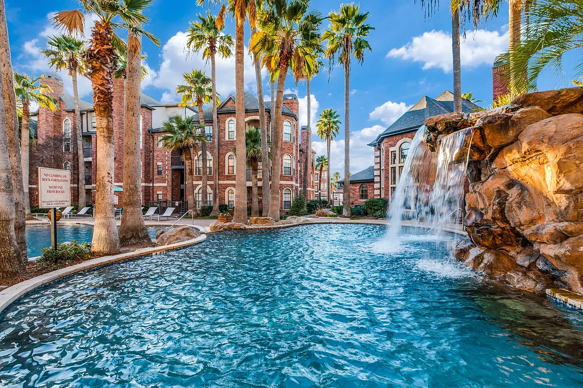 Building Photo - The Phoenician