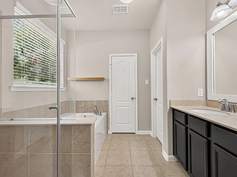 10031 Esslemont Ct — Photo 24