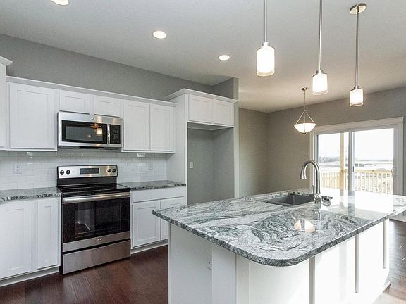 5th image of 1408 Ledges Dr