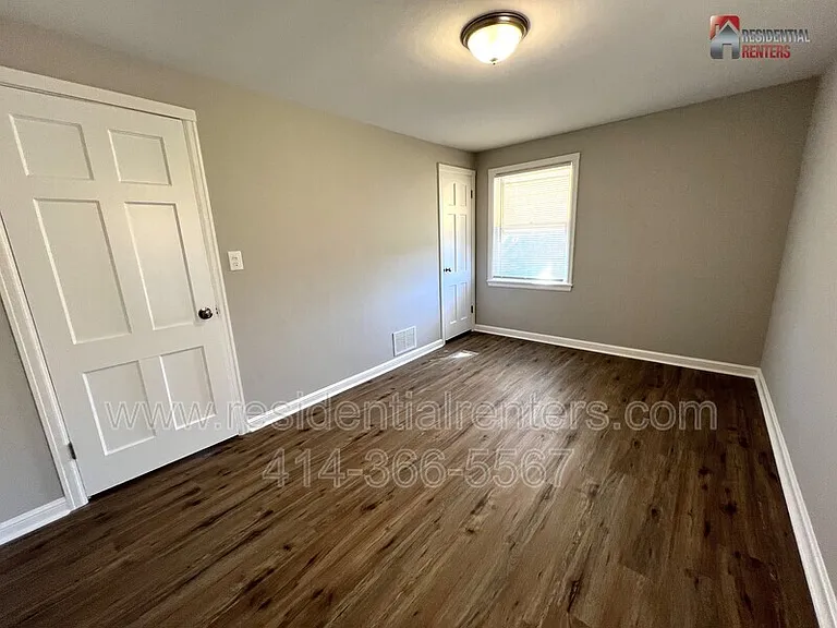 2238 S 82nd St — Photo 8