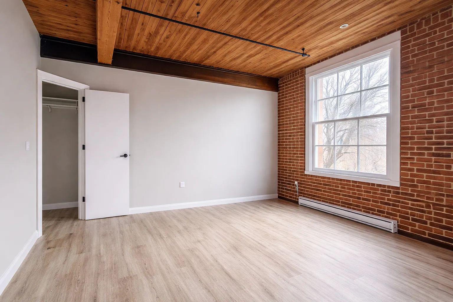 1 bed, 600 sqft, $1,500 — Photo 3
