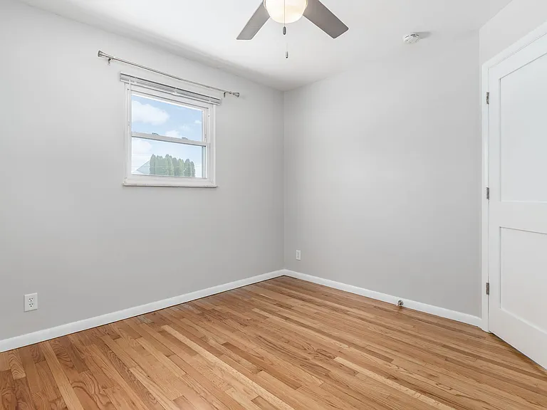 826 Doherty Rd — Photo 28