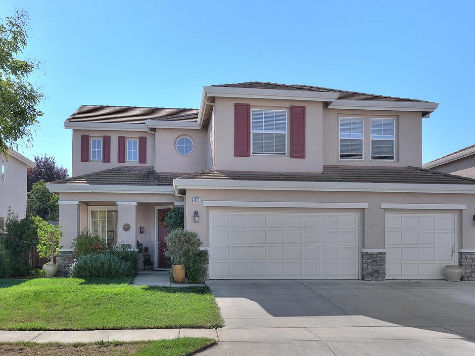 1st image of 832 Padova Dr