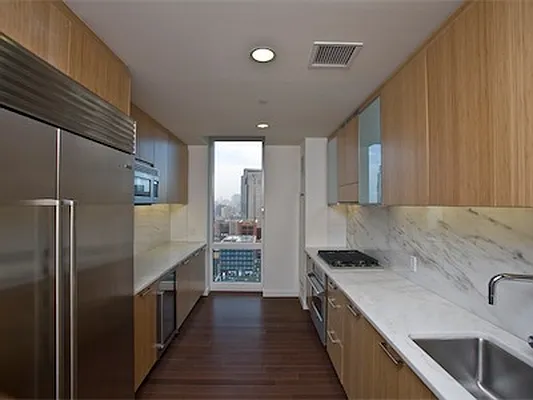 Rented by DSA Realty | media 24