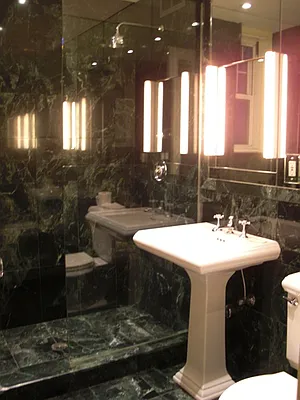 Sold by CMT Private RE | media 5