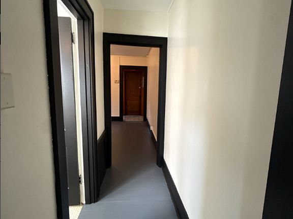4th image of 3225 W Liberty Ave