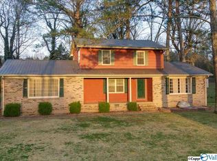 903 Hood Ave, Scottsboro, AL 35769