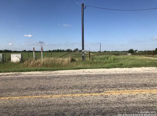 1553 Fm 536, Floresville, TX 78114