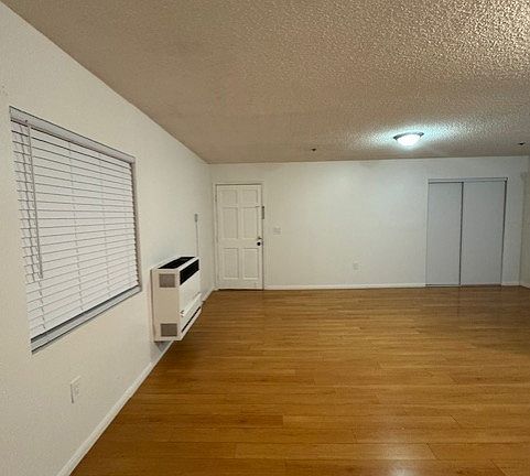 3rd image of 129 Elm St #C