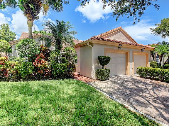 3rd image of 7725 Coral Lake Drive