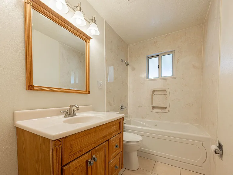 3904 Avalon Rd NW — Photo 8