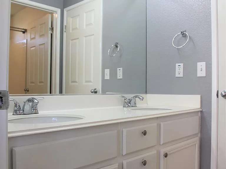 10362 Wateridge Cir #326 — Photo 28