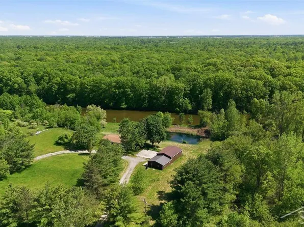 1777 W Pine River Rd, Breckenridge, MI 48615