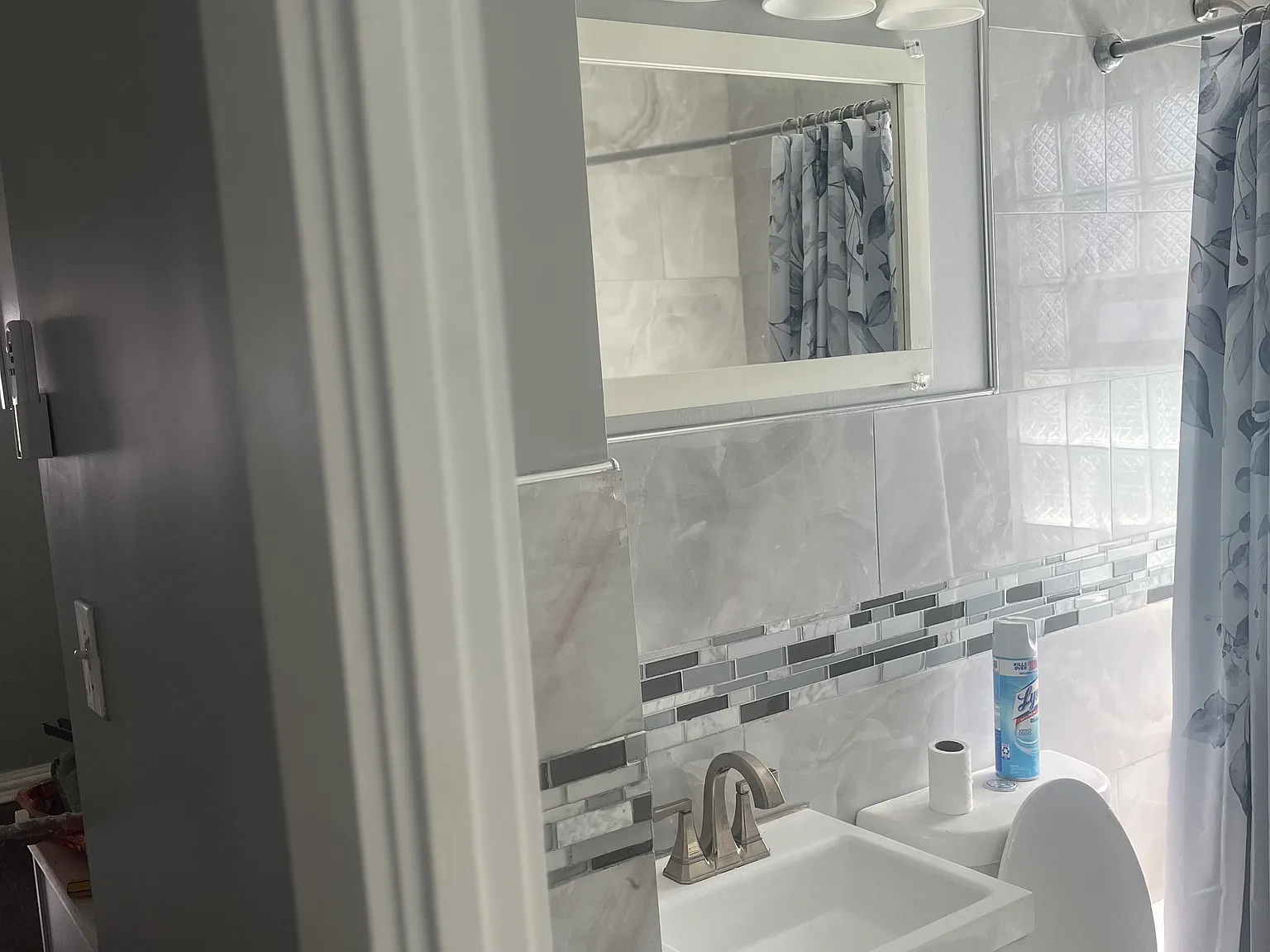 3 bed, 900 sqft, $1,600 — Photo 3