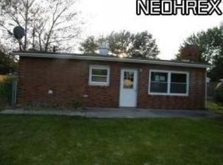 12464 Harmony Dr, Grafton, OH 44044