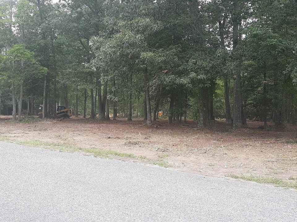 2nd image of Thompson Ln