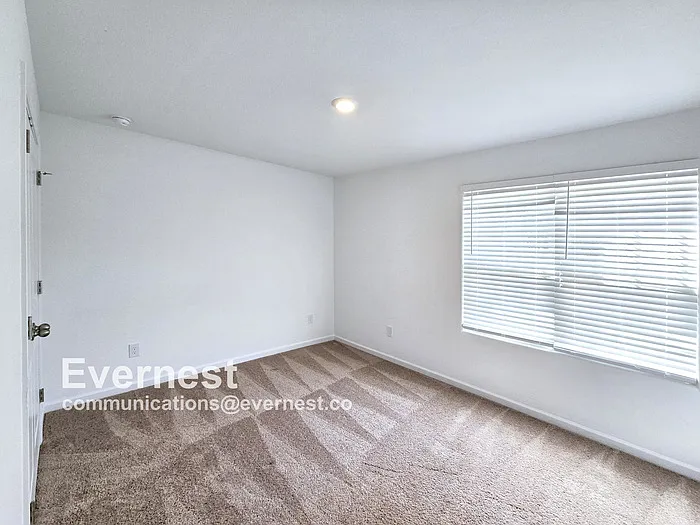 4039 Meredith Woods Ln — Photo 13