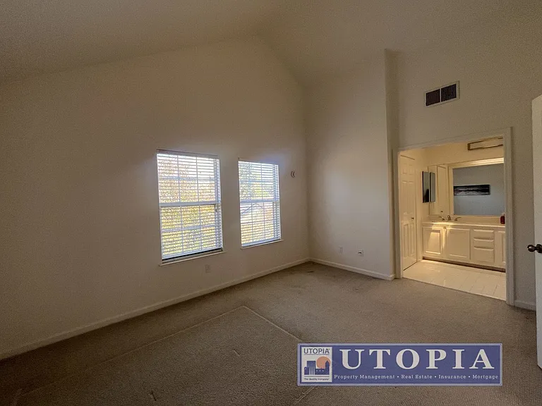 313 Village Cir — Photo 18