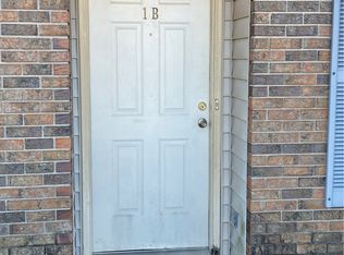 1619 Westbrook Dr APT 1B, Greenwood, SC 29649