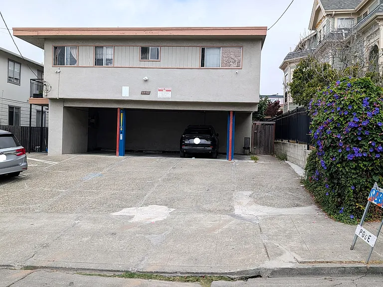 1843 8th Ave #6 — Photo 1