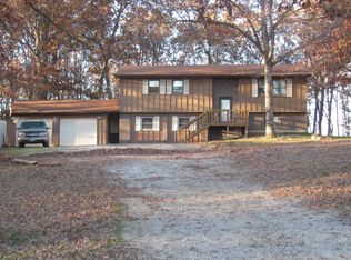 3909 E Graybill Rd, Sturgeon, MO 65284