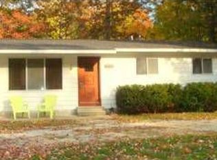 17754 148th Ave, Spring Lake, MI 49456