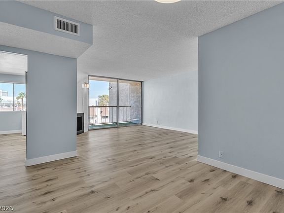 3rd image of 725 N Royal Crest Cir Unit 237