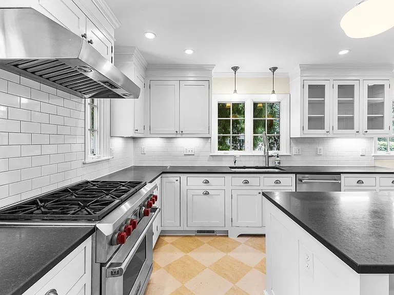 123 W Clearview Ave — Photo 16