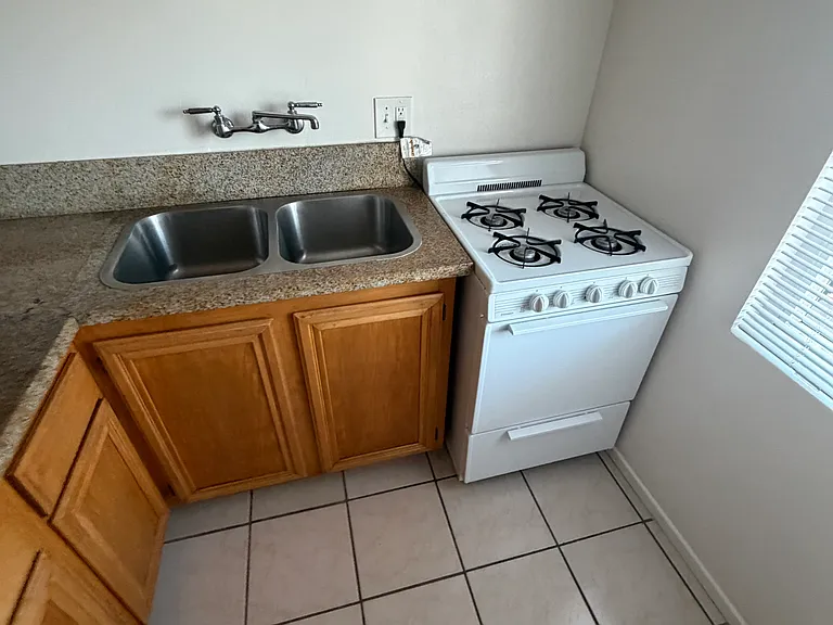7033 Boulevard Dr #16 — Photo 8