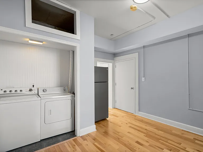 112 W Mulberry St #1 — Photo 4