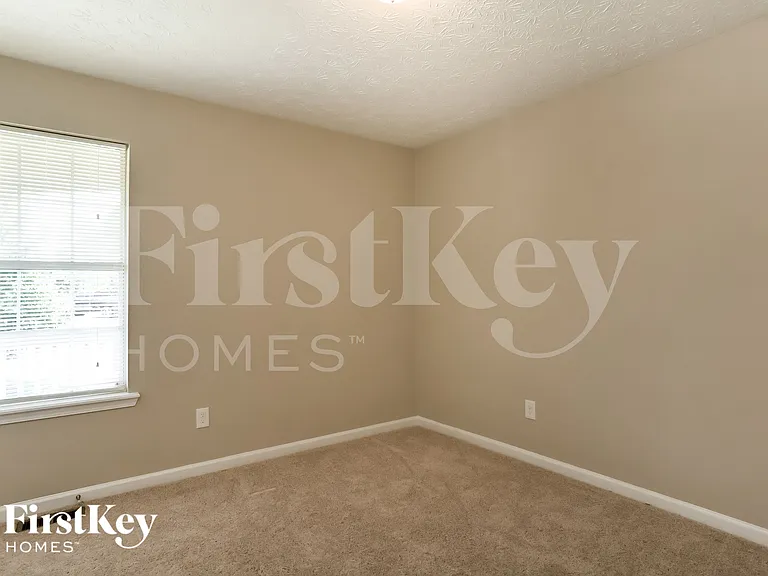 88 Ravenwood Ln — Photo 11