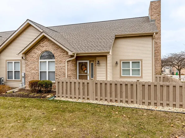 159 Canterbury Ct, Bloomingdale, IL 60108