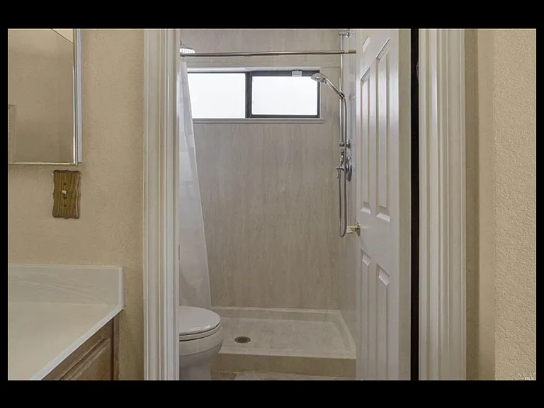 Valley Oak Ln — Photo 7
