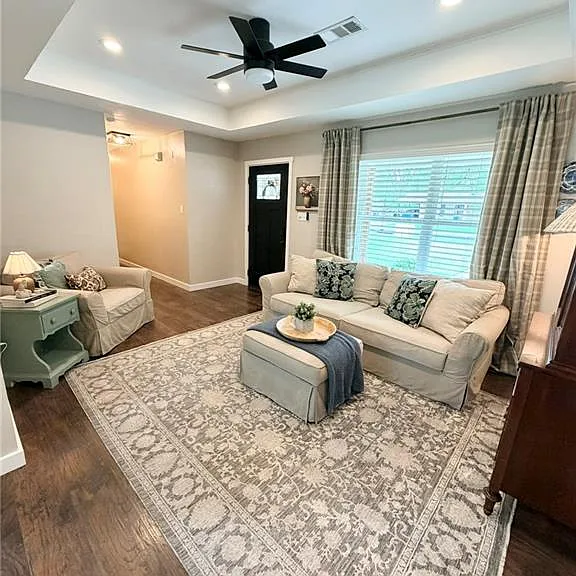 3209 Bonham Dr — Photo 4