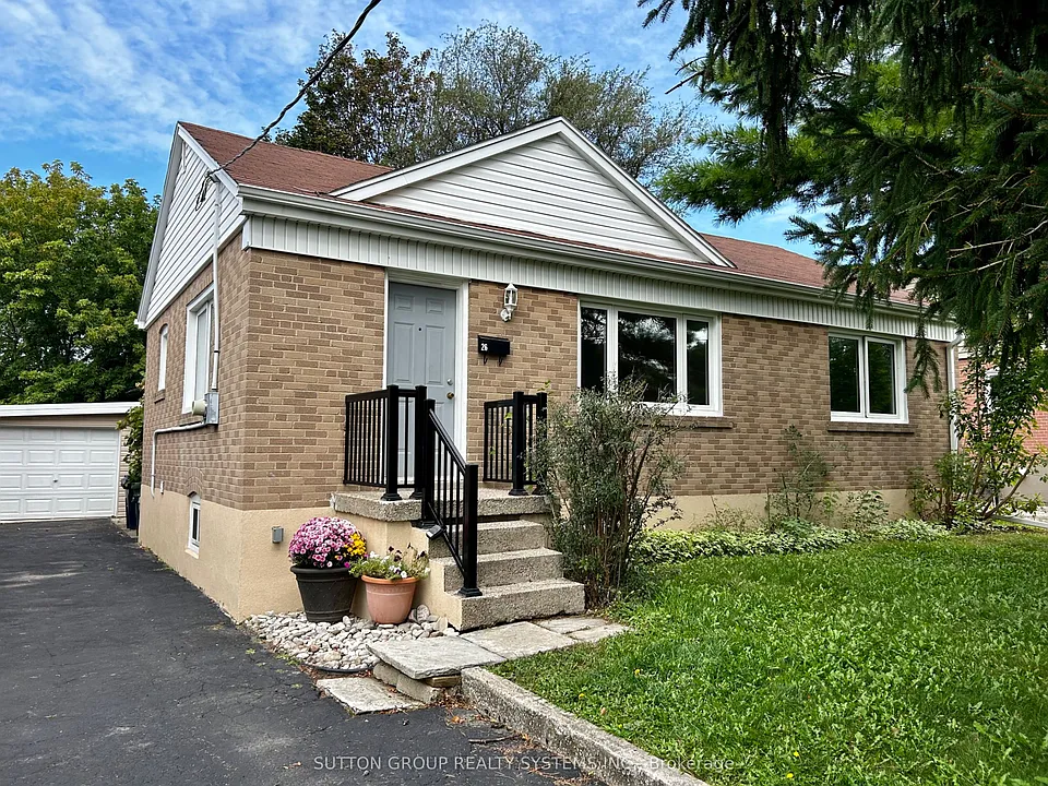 26 Compton Cres