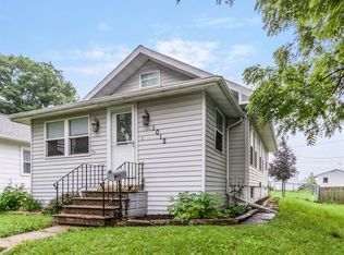 1012 17th St NE, Cedar Rapids, IA 52402