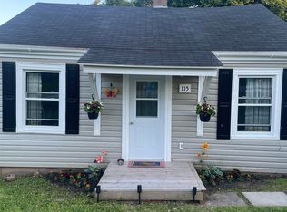 115 Chestnut St, Pictou, NS B0K 1X0